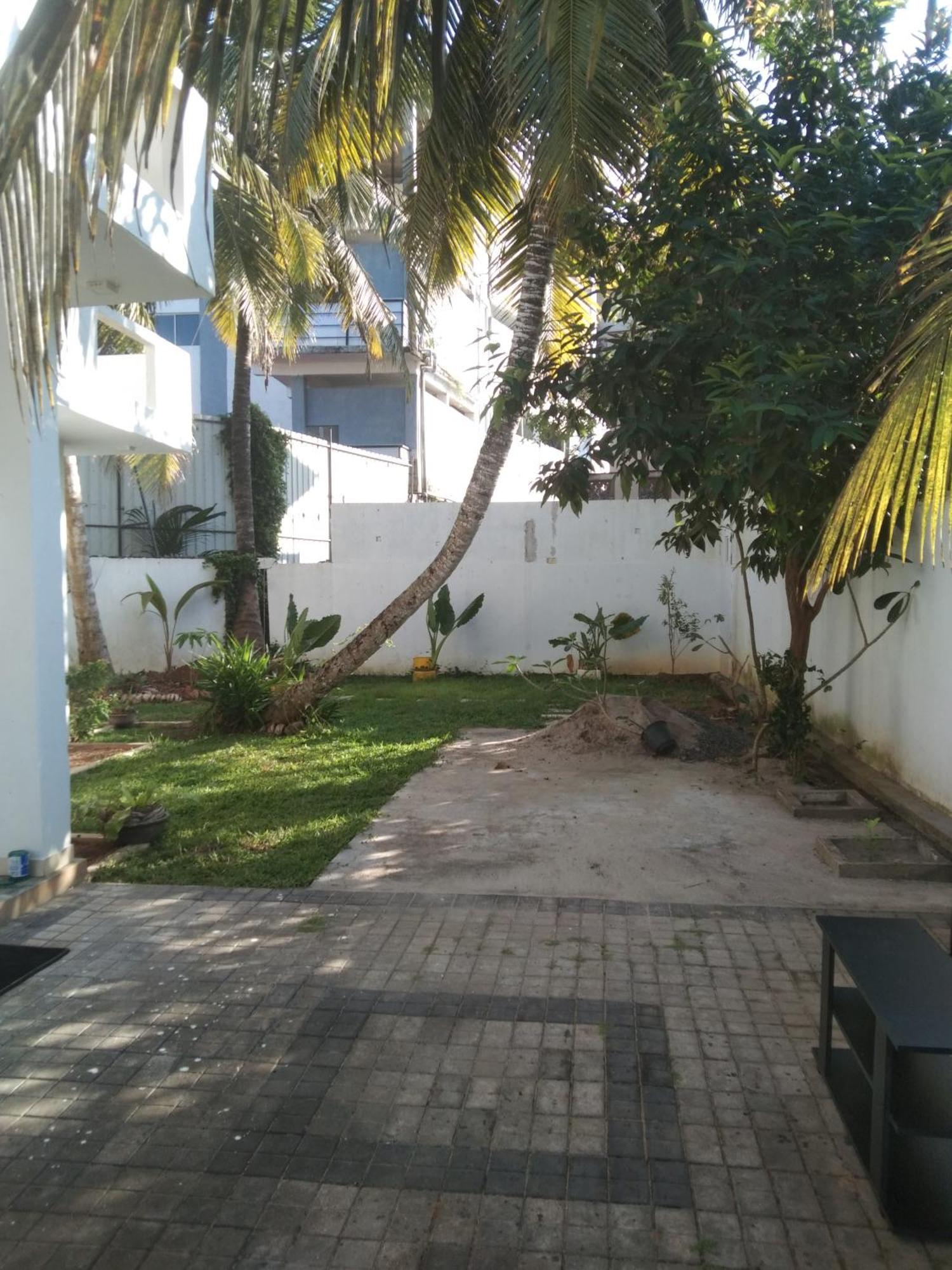 Ayu Hostel อัมบาลังโกดา ภายนอก รูปภาพ